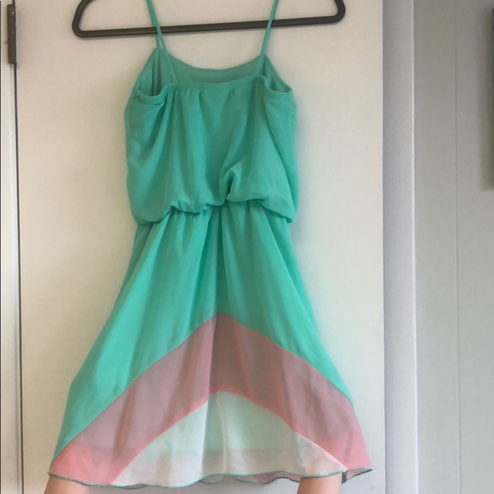Spring dress - Picture 2 of 3
